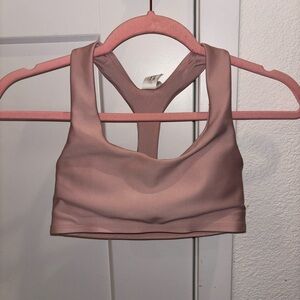 ALO Yoga advantage Racerback Sports Bra - pink quartz